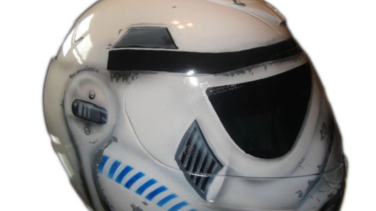 Come aerografare un casco - La tua auto