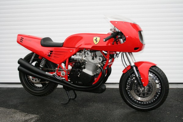 moto ferrari