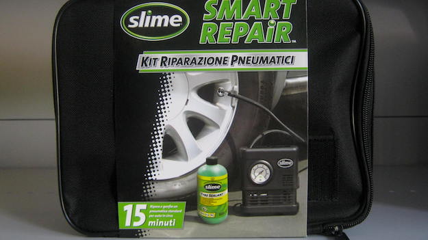 kit riparazione pneumatici