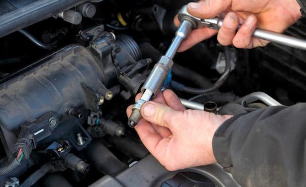 Come sostituire le candele auto - La tua auto